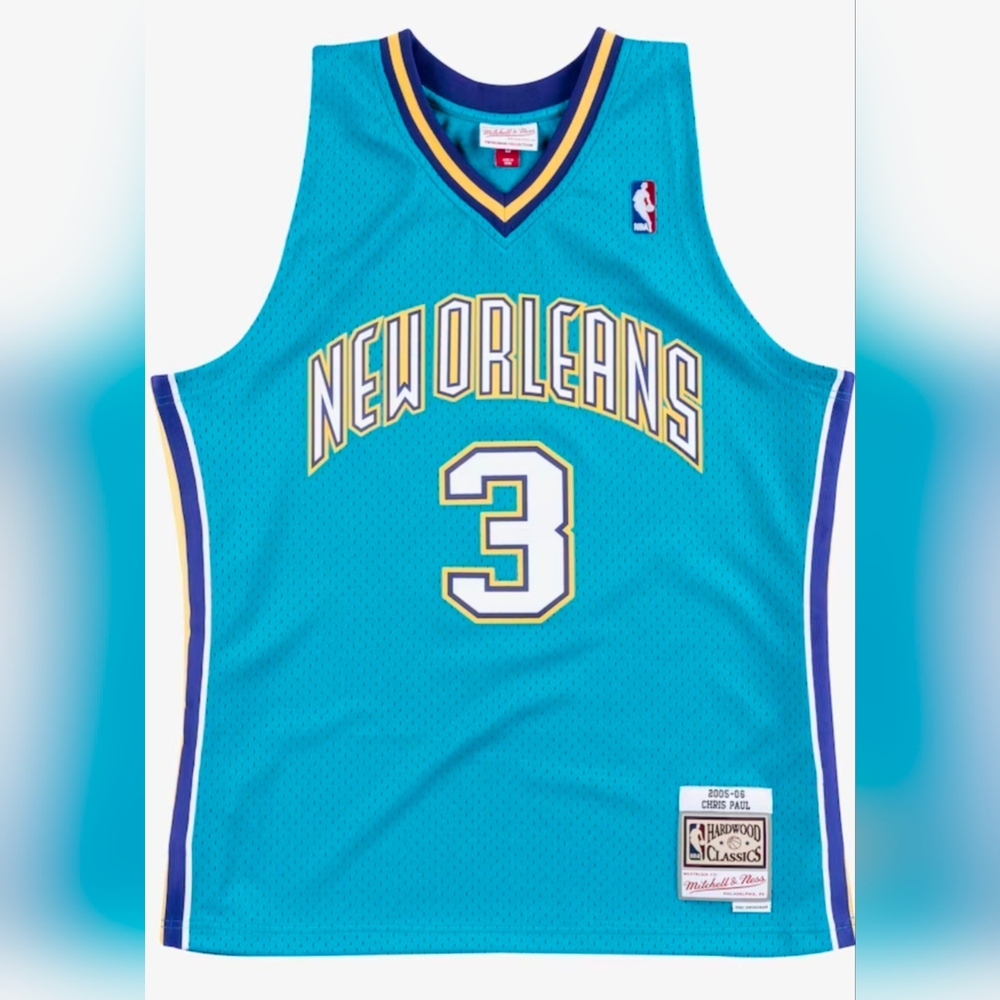 Mitchell & Ness Hardwood Classics New Orleans Hornets Throwback Jersey & Hat